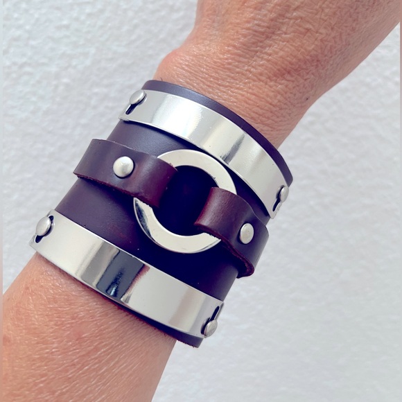 Unisex Leather Cuff with Metal Details - Picture 1 of 11